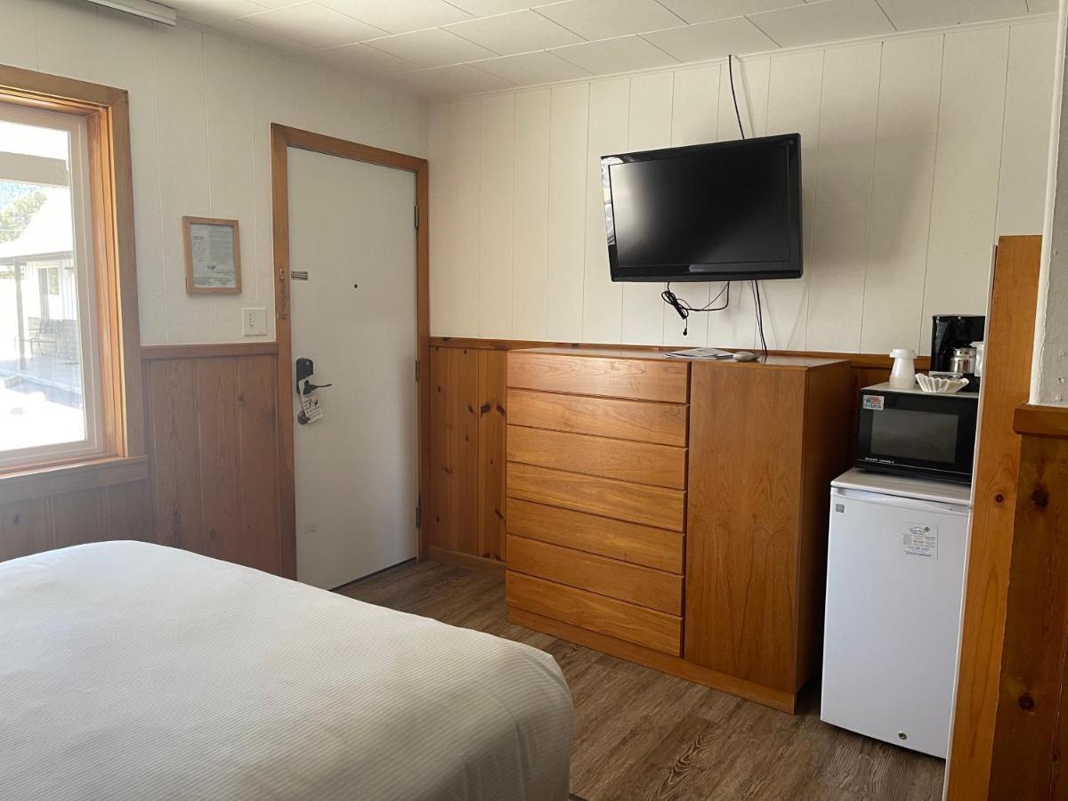 Saddle & Surrey Motel Estes Park Szoba fotó