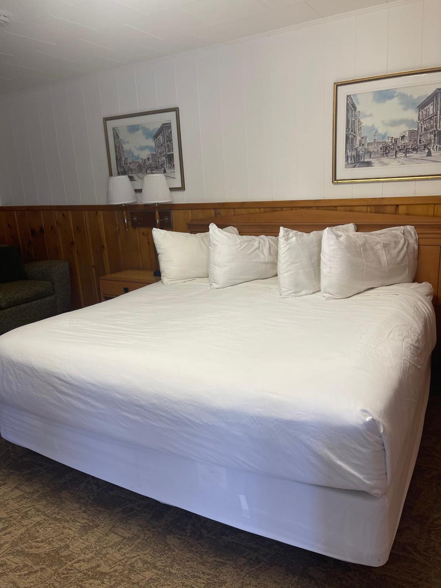 Saddle & Surrey Motel Estes Park Szoba fotó